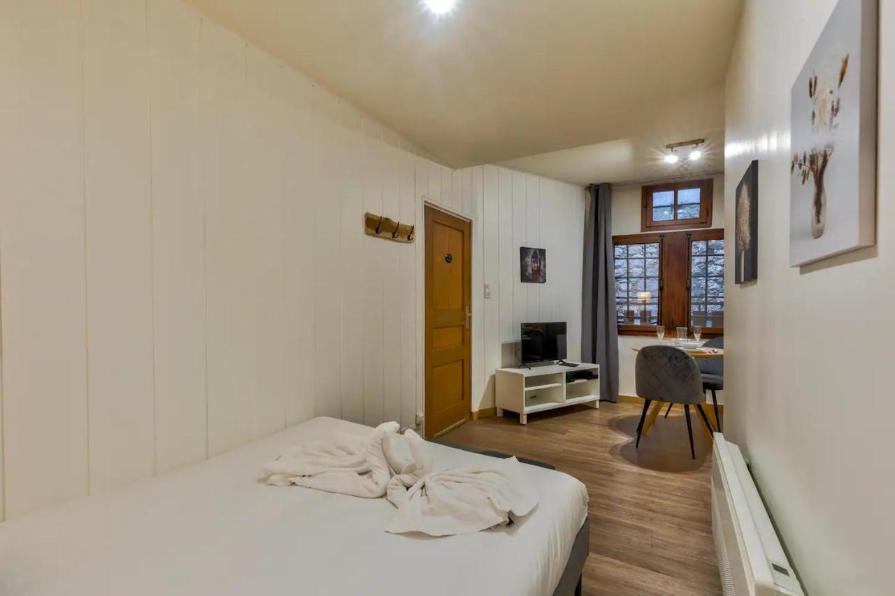 Au Coeur Du Vieil Annecy - Le Lys - Appartement Buitenkant foto